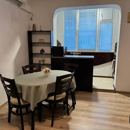 Zoev Apartment